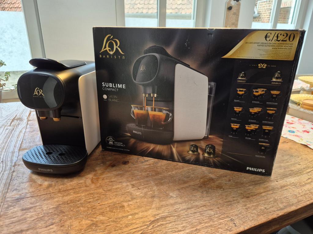 Philips L'Or Barista Koffiemachine - Satijn Wit, Ophalen of Verzenden, Zo goed als nieuw, Koffiemachine, Koffiepads en cups