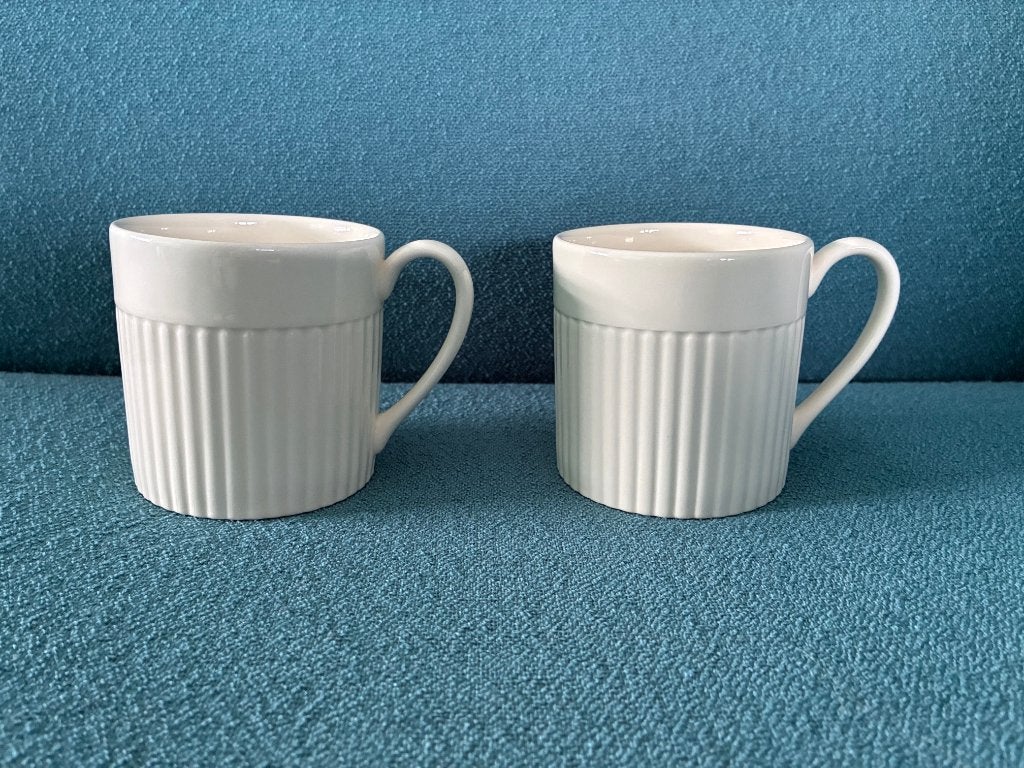Twee Wedgwood Edme container bekers / mokken, Ophalen of Verzenden, Zo goed als nieuw, Aardewerk, Kop(pen) en/of Schotel(s)