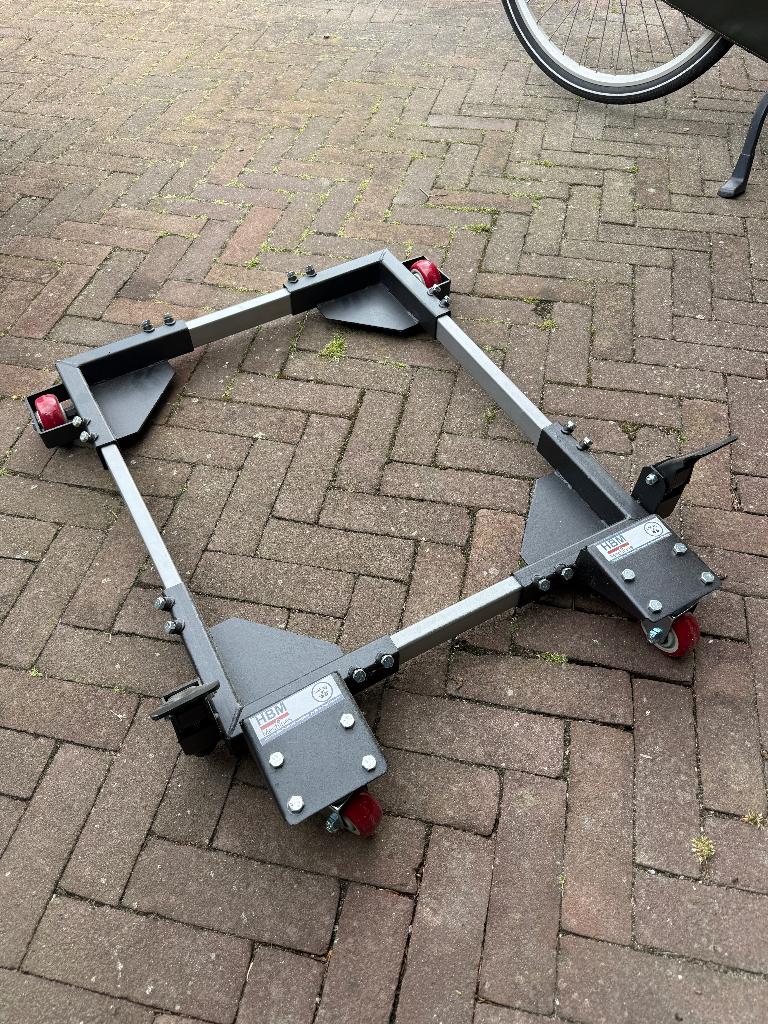 HBM verrijdbaar onderstel 600kg, Ophalen, Zo goed als nieuw