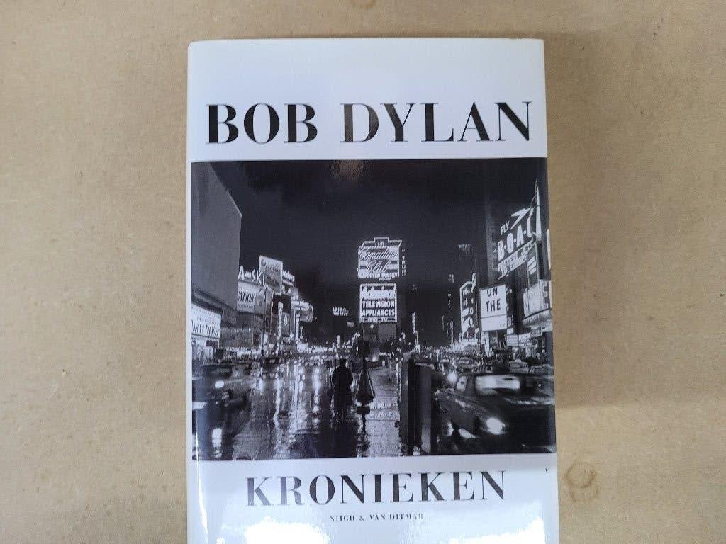 boek bob dylan nieuwstaat kronieken, Ophalen of Verzenden, Zo goed als nieuw