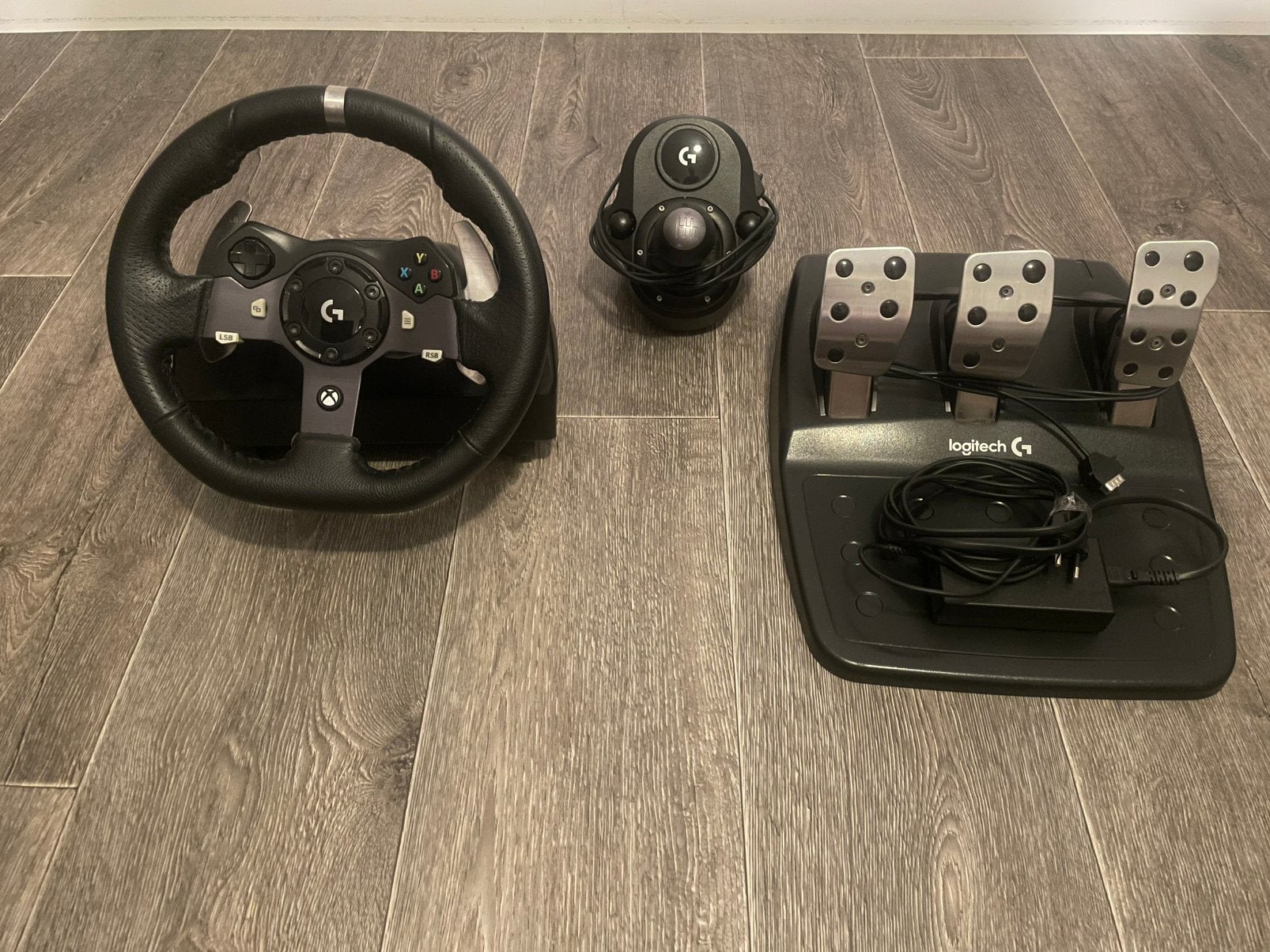 Logitech g920, Ophalen, Zo goed als nieuw, Stuurtje of Sportattribuut, Xbox Series S