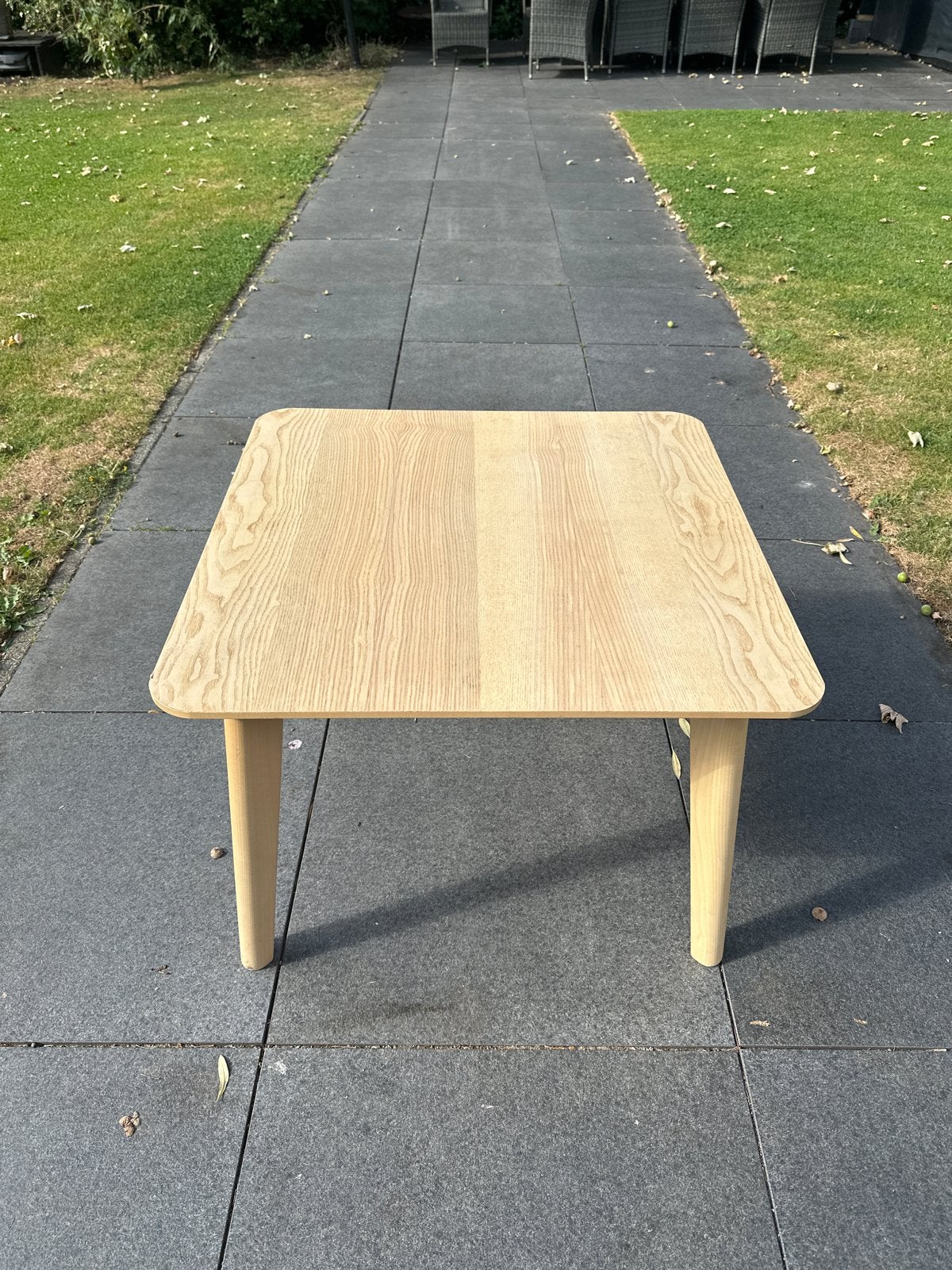 IKEA LISABO Salontafel / Bijzettafel Essenfineer, Minder dan 45 cm, Minder dan 55 cm, Gebruikt, Vierkant