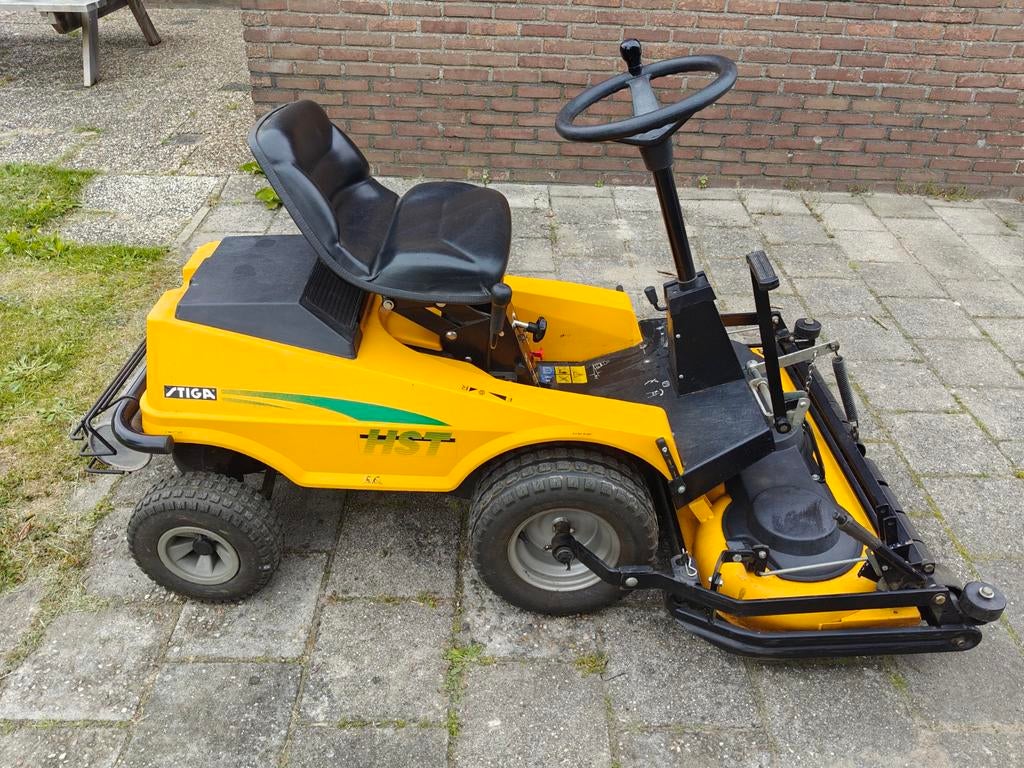 Stiga Zitmaaier breed maaidek met 3 messen, Tuin en Terras, Grasmaaiers, Cirkelmaaier, Gebruikt, Stiga, Ophalen of Verzenden