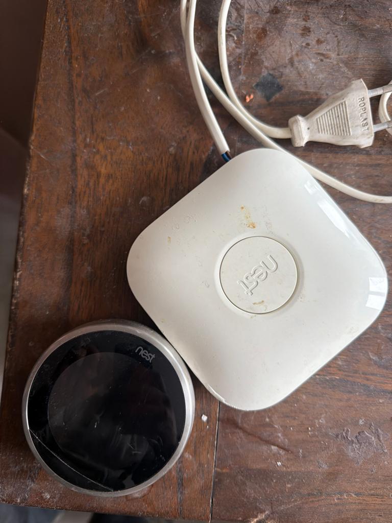 Nest Thermostaat met Heat Link - Slimme Verwarming, Ophalen of Verzenden, Zo goed als nieuw