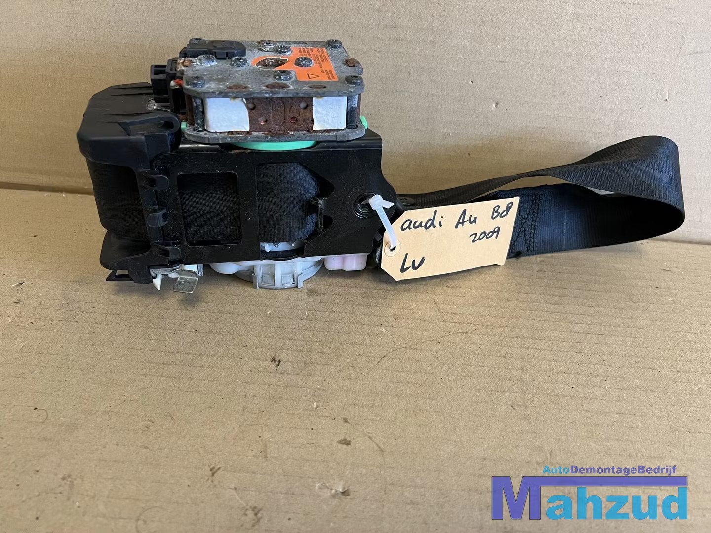 AUDI A4 B7 Links voor gordel 2004-2008, Gebruikt, AUDI AG, Auto-Union-Strasse 1
85045  Ingolstadt, DE, Kundenbetreuung@audi.de