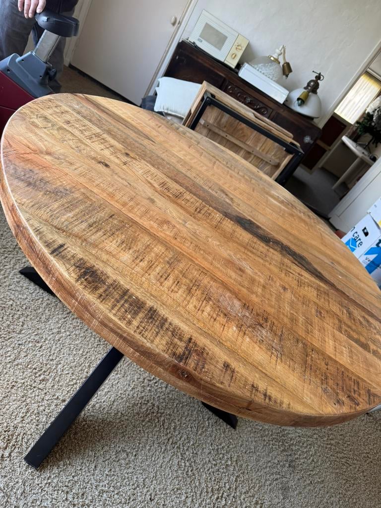 Nette mango hout ronde tafel! 1.25m diameter, Huis en Inrichting, Tafels | Eettafels, Ophalen, Zo goed als nieuw, Rond, 100 tot 150 cm