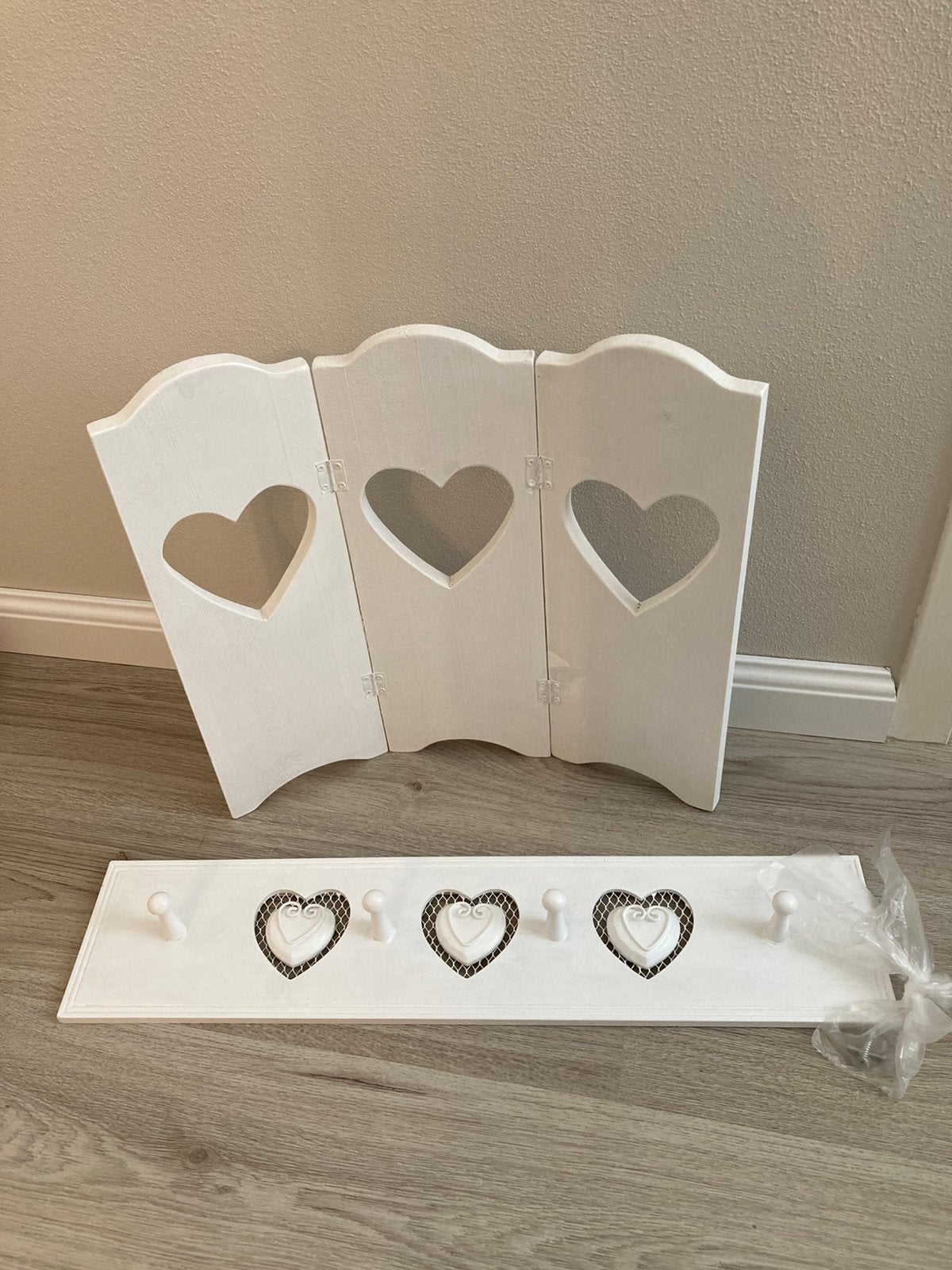 Wit Houten Kapstokje met gratis Houten 3-luik scherm, Huis en Inrichting, Wandkapstok, Ophalen of Verzenden, Zo goed als nieuw