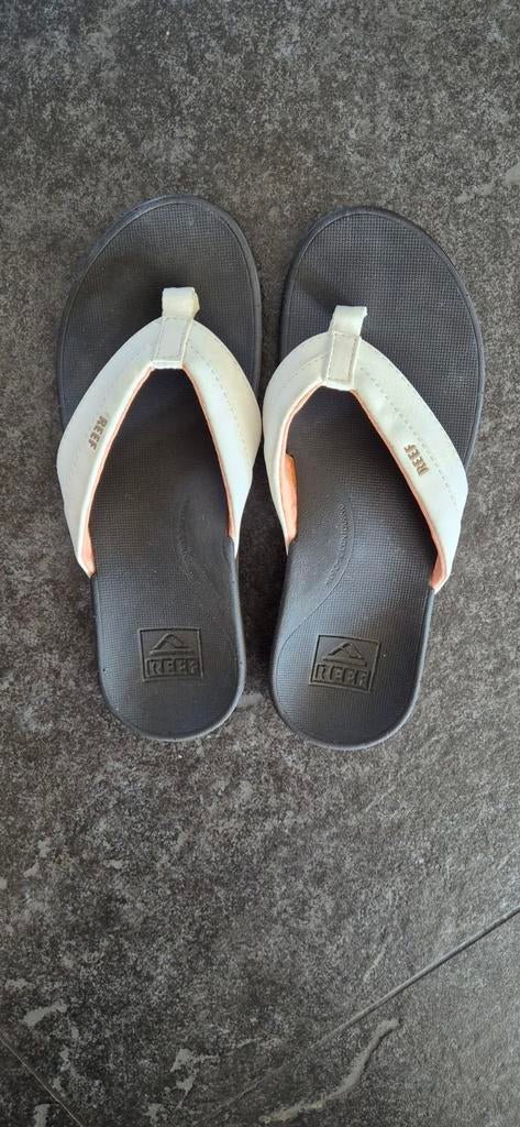 Reef slippers maat 36, Ophalen of Verzenden, Nieuw, Wit
