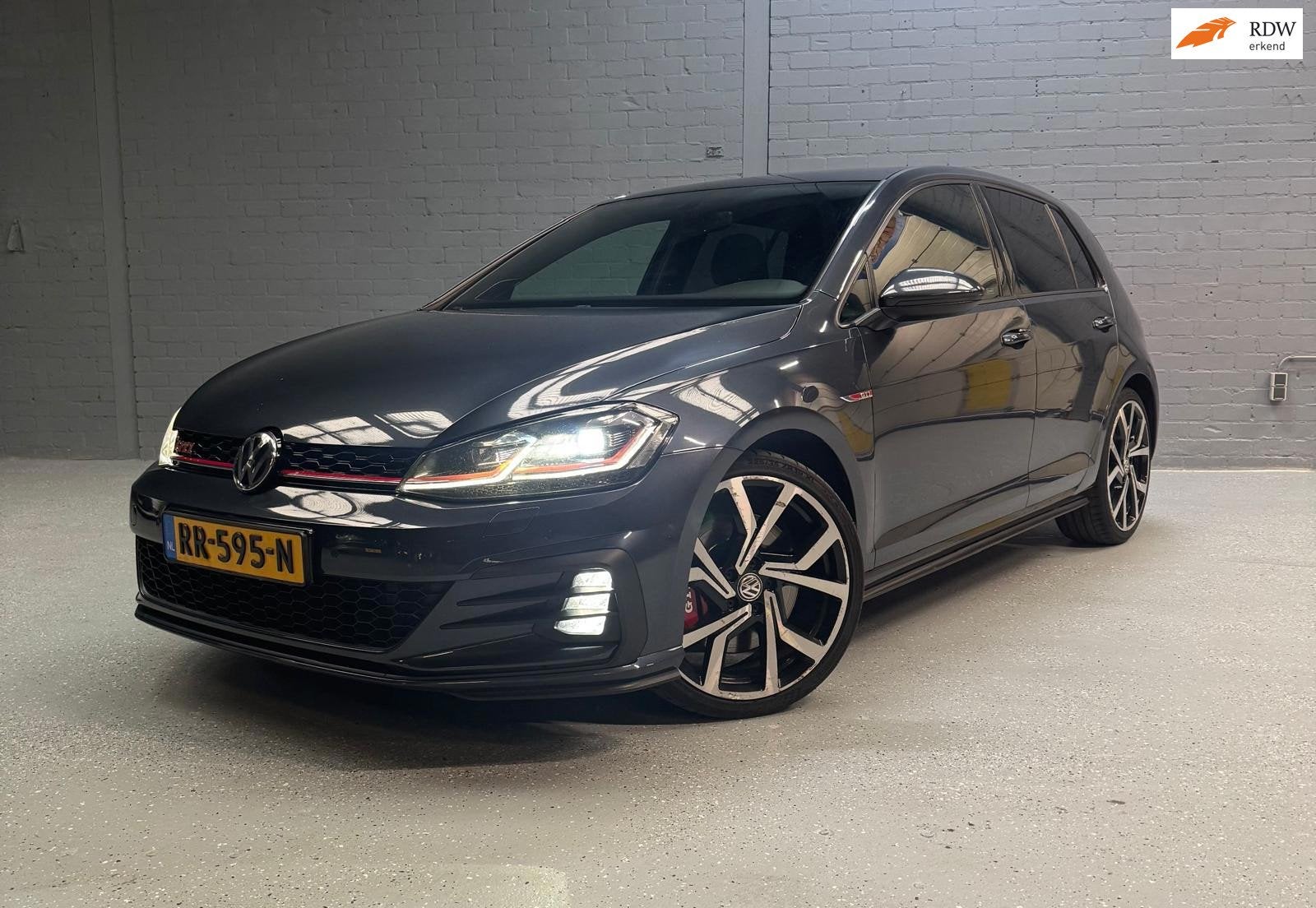 Volkswagen Golf 2.0 TSI GTI Performance Business|PANO|VIRTUA, Auto's, Gebruikt, Euro 6, 4 cilinders, 1984 cc