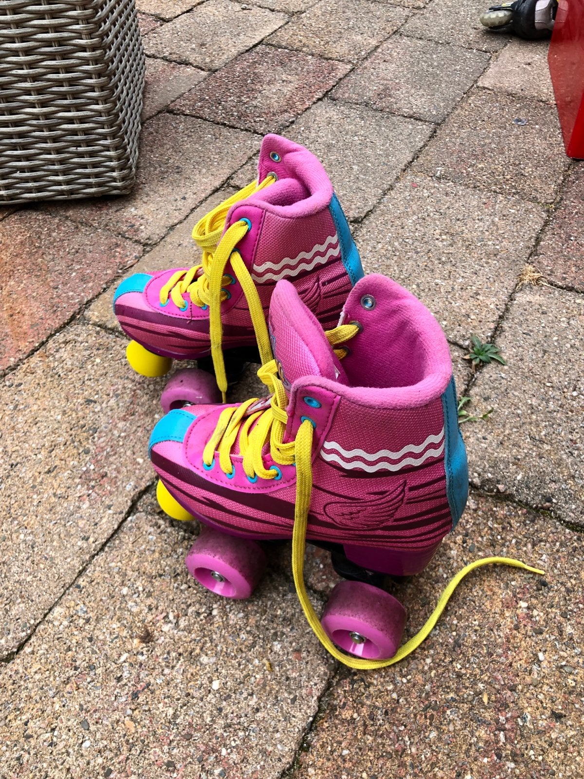 Roze rolschaatsen met beschermers - Maat 32-33, Ophalen, Verstelbaar, Gebruikt, Kinderen