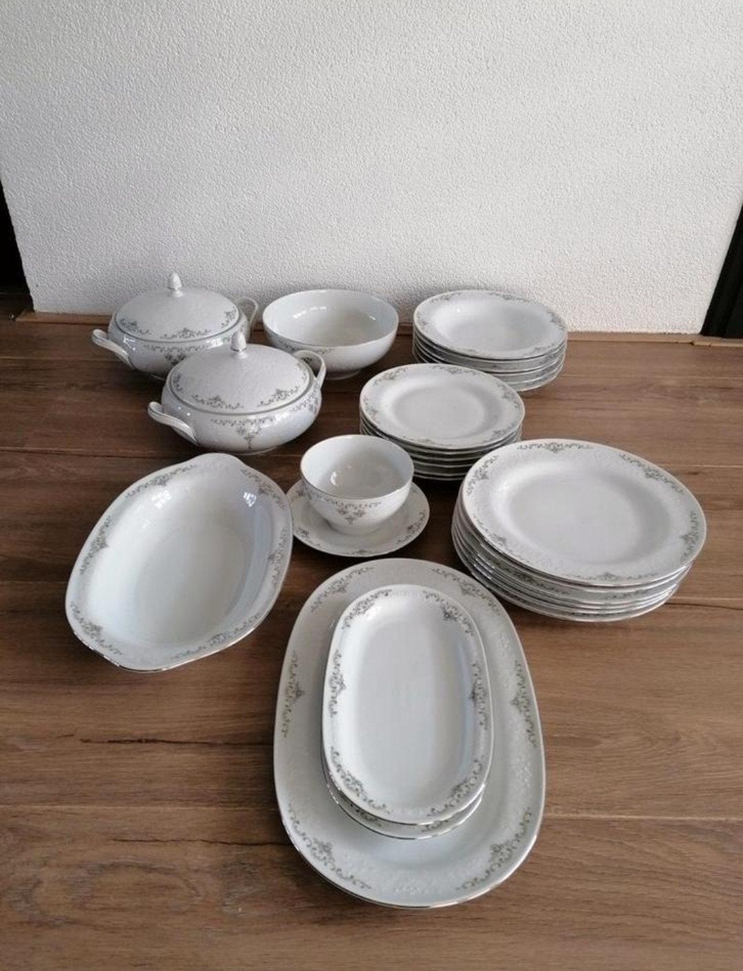 Ruim 50-delig servies van Bavaria porselein van Scherzer, Ophalen