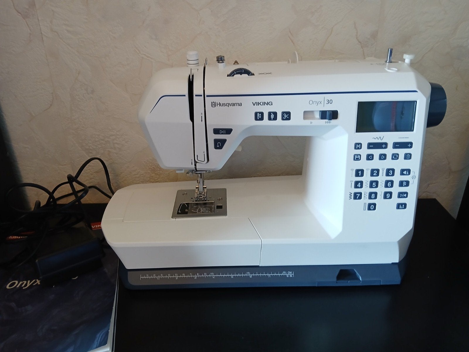 Husqvarna Viking Onyx 30 Naaimachine - Zo goed als nieuw, Ophalen of Verzenden, Zo goed als nieuw, Naaimachine, Husqvarna