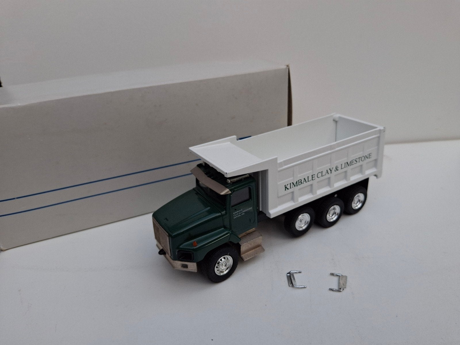 INTERNATIONAL P 5000 KIPPER 1:50, Ophalen of Verzenden, Zo goed als nieuw, Hijskraan, Tractor of Landbouw, Overige merken