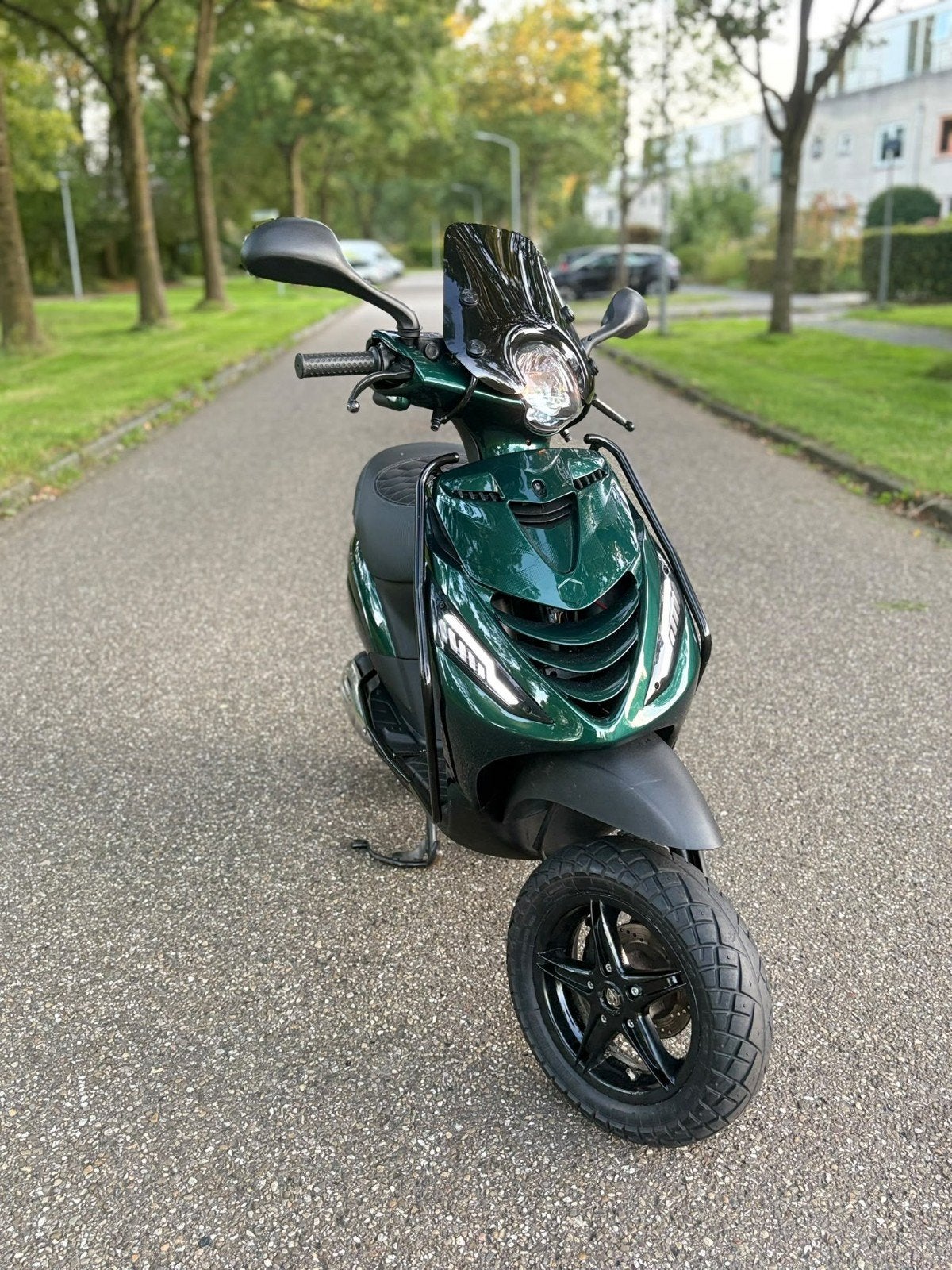 Piaggio Zip 125cc (echt een plaatje), Ophalen, Zo goed als nieuw, Benzine, Zip