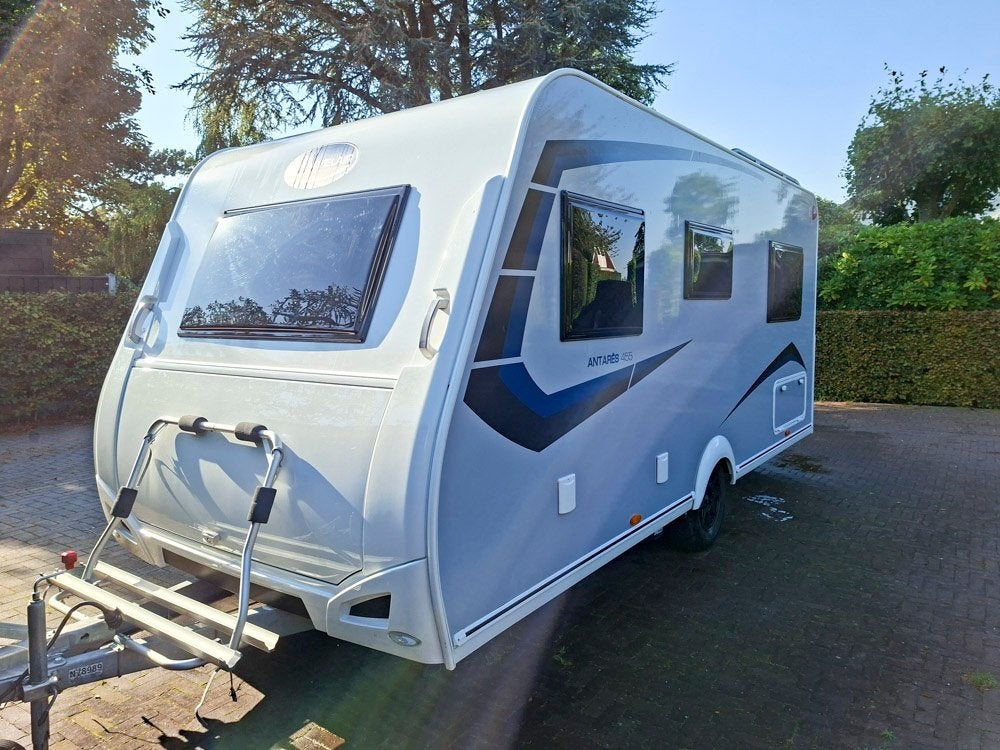 CARAVELAIR ANTARES TITANIUM 455 met mover, Rondzit, Particulier, 5 tot 6 meter, Caravelair