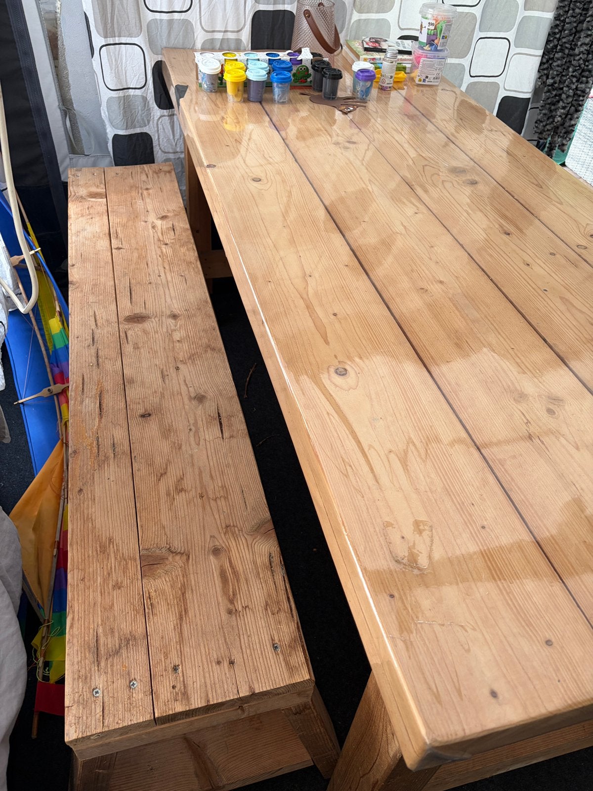 ROBUUSTE PICKNICK TAFEL MET TWEE BANKEN, Tuin en Terras, Ophalen, Zo goed als nieuw