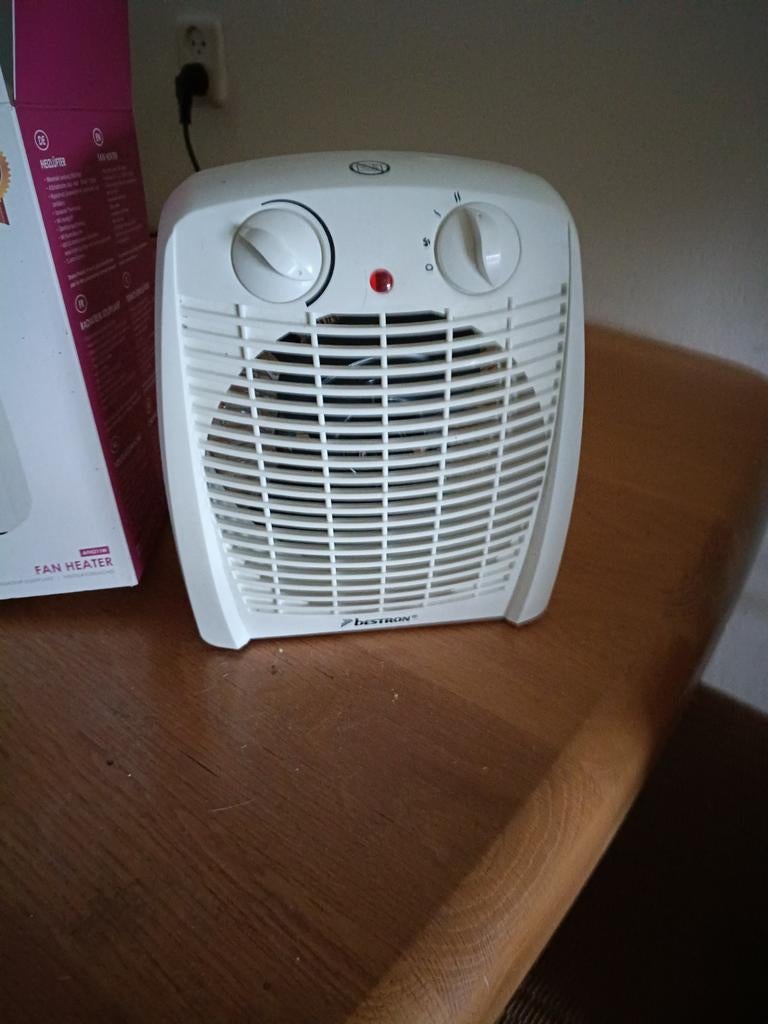 Bestron Fan Heater - Zo goed als nieuw, Witgoed en Apparatuur, Fornuizen, Ophalen, Minder dan 85 cm, Zo goed als nieuw, Vrijstaand