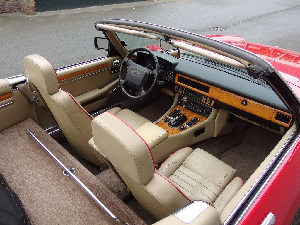 Jaguar XJS  1990 Zeer mooi en roestvrij!, Automaat, 281 pk, Beige, Stoelverwarming