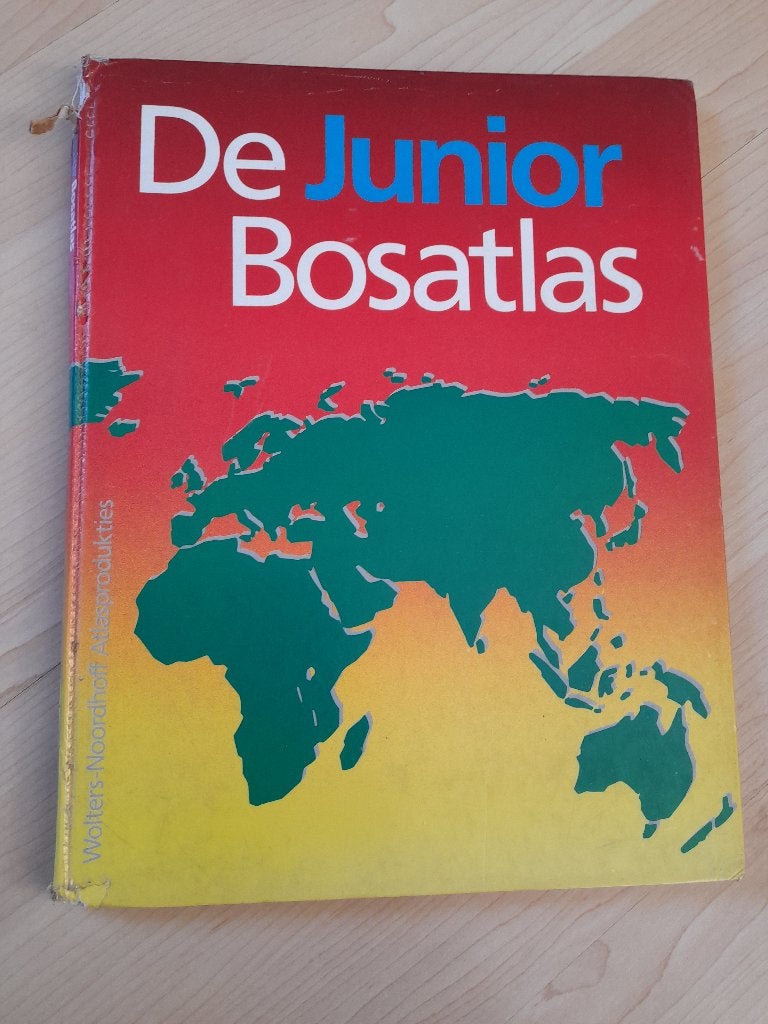 DE JUNIOR BOSATLAS 1 STE DRUK, Boeken, Atlassen en Landkaarten, Gelezen, Overige atlassen, Ophalen of Verzenden, 1800 tot 2000