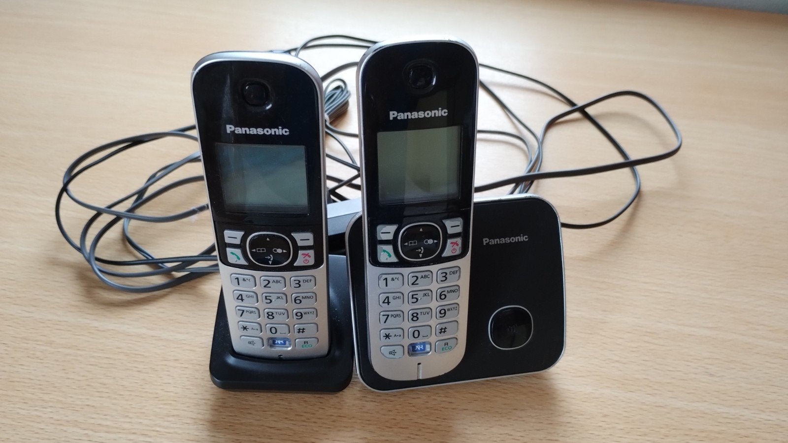 Panasonic KX-TG6811NL Draadloze Huistelefoon met 2 Handsets, Ophalen of Verzenden, Gebruikt, 2 handsets