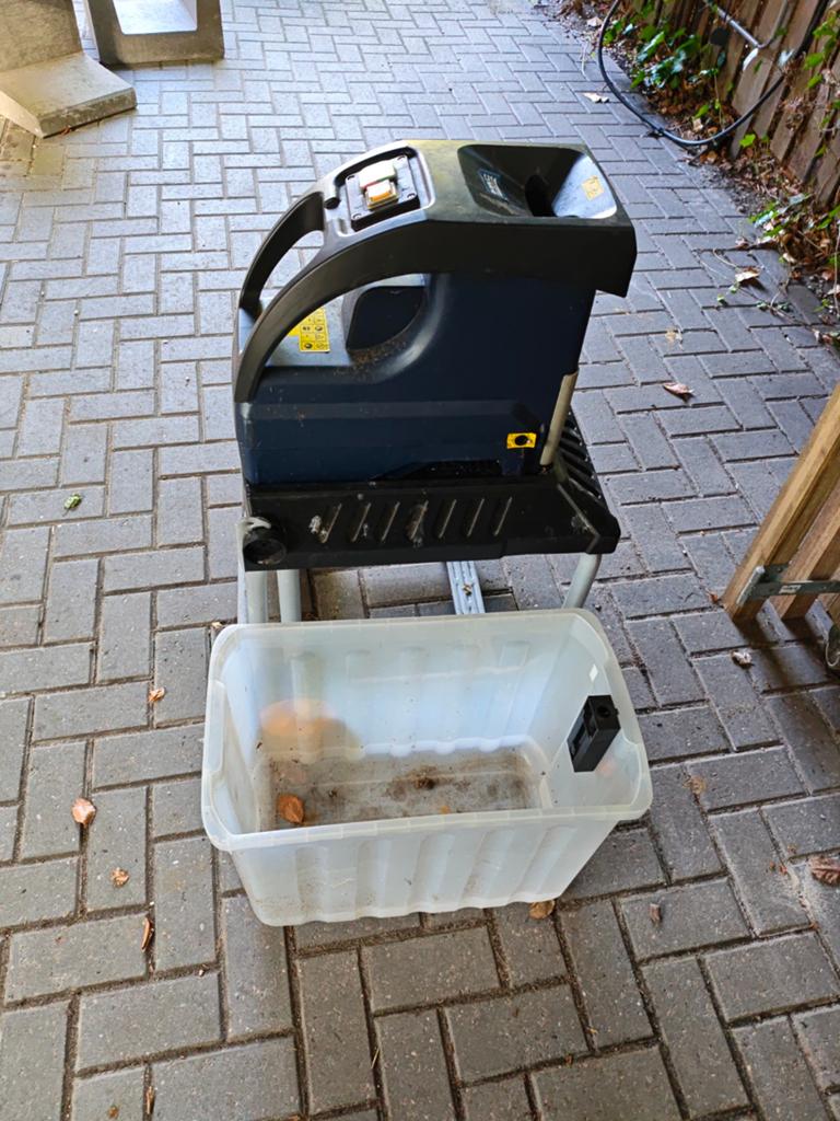 Elektrische hakselaar Mac Allister MAC2500ELH, Gebruikt, Ophalen of Verzenden, Met opvangbak, Mac Allister