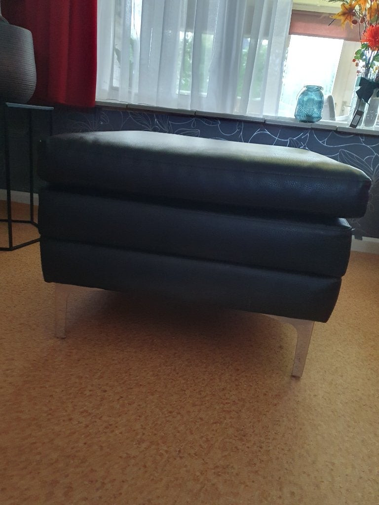 zwarte hocker met zwart houten blad, Overige materialen, Gebruikt, Vierkant, 55 tot 75 cm