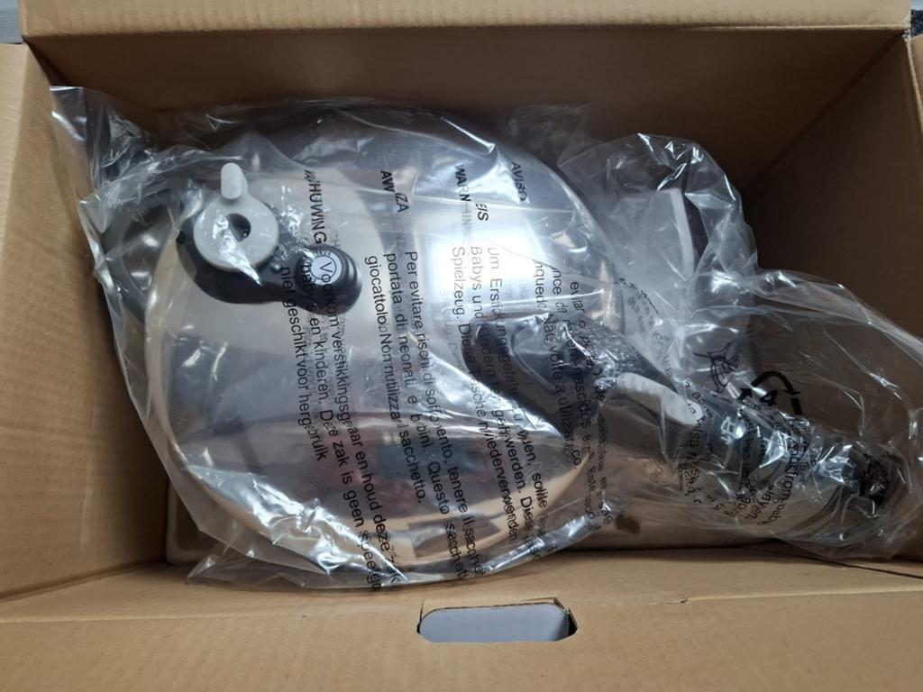 Nieuw Tefal snelkookpan, Huis en Inrichting, Keuken | Potten en Pannen, Ophalen, Nieuw, Rvs, Kookpan of Snelkookpan
