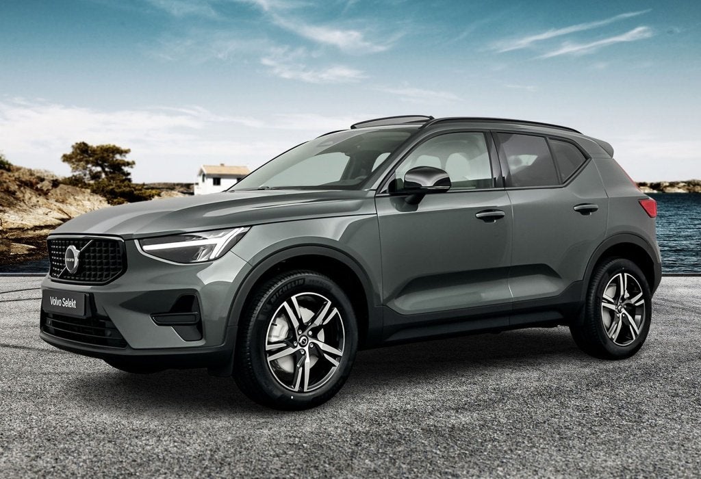 Volvo XC40 B4 GT Plus Dark PANO (bj 2026, automaat), Auto's, Automaat, Leder, Nieuw, SUV of Terreinwagen