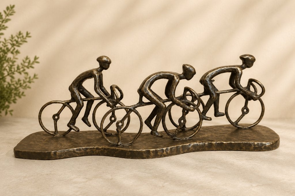 PELOTON WIELRENNERS / BRONZEN BEELD, Ophalen of Verzenden, Brons, Beeld