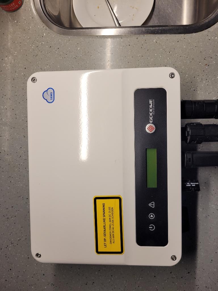 Goodwe zonneomvormer 3000 Watt, Doe-het-zelf en Verbouw, Elektra en Kabels, Ophalen, Zo goed als nieuw, Overige typen