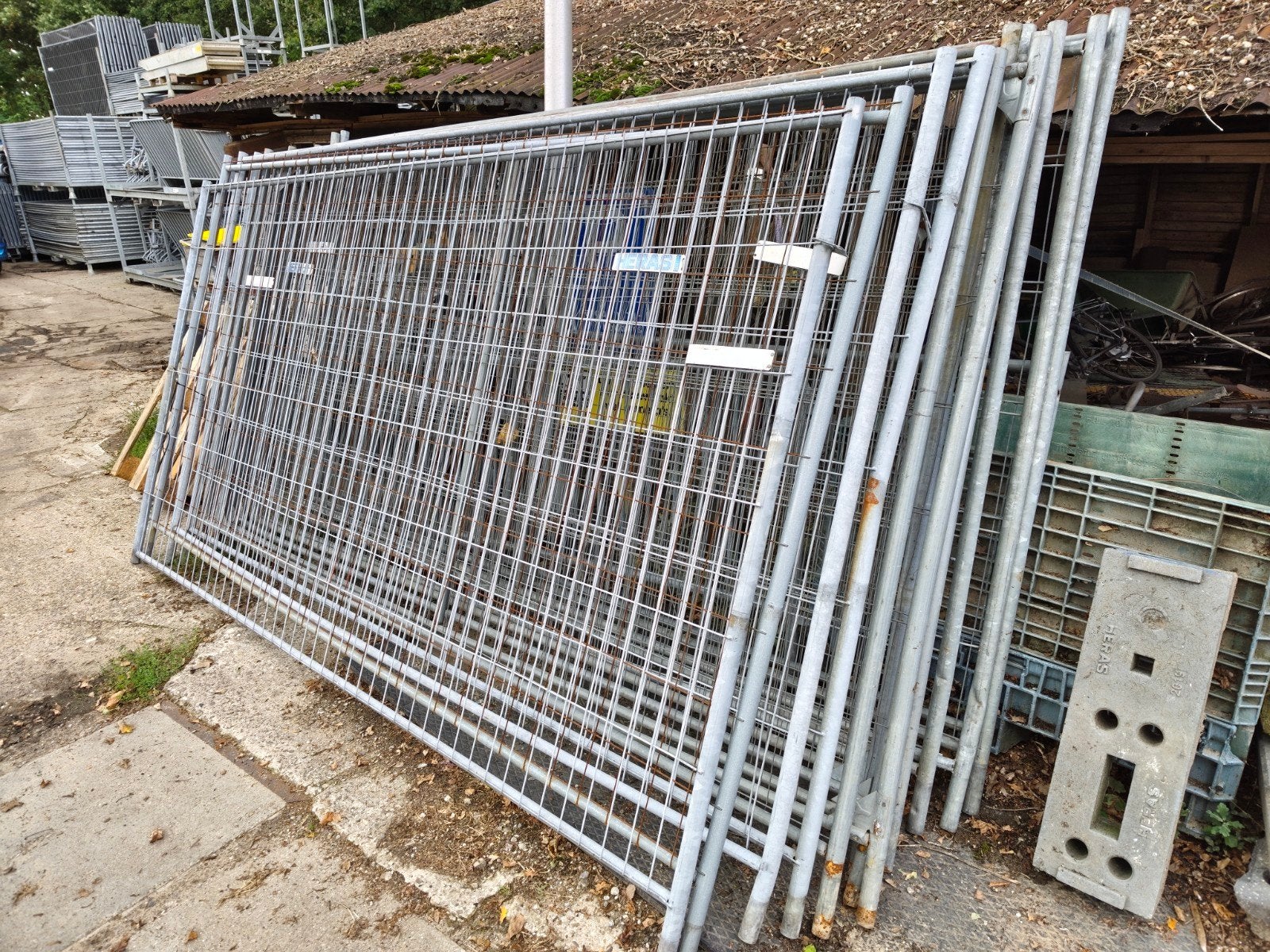 11 gebruikte hoge bouwhekken en 1 lage, Doe-het-zelf en Verbouw, Ophalen, Gebruikt, Overige typen, Minder dan 2 meter