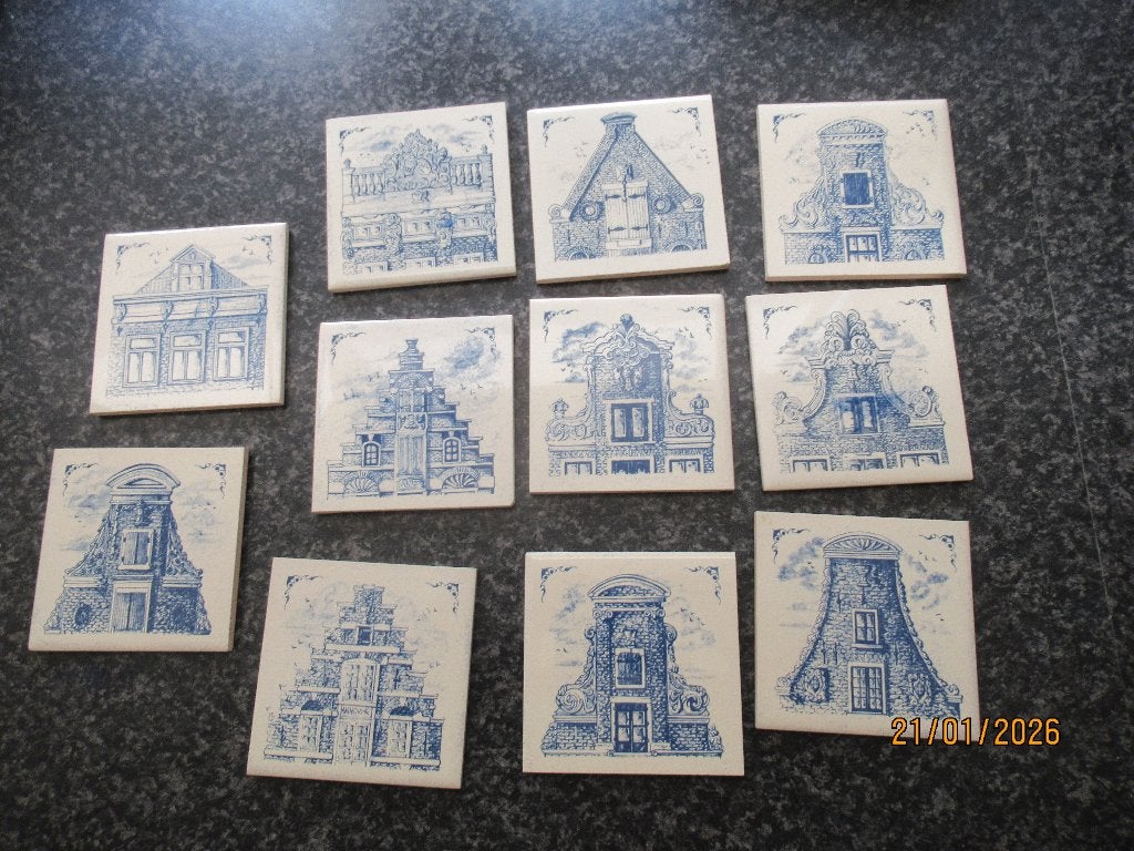 8 TEGEL- HOLLANDS HUIS- VERZAMELOBJECT KLM - BUSINESS CLASS, Ophalen of Verzenden, Zo goed als nieuw