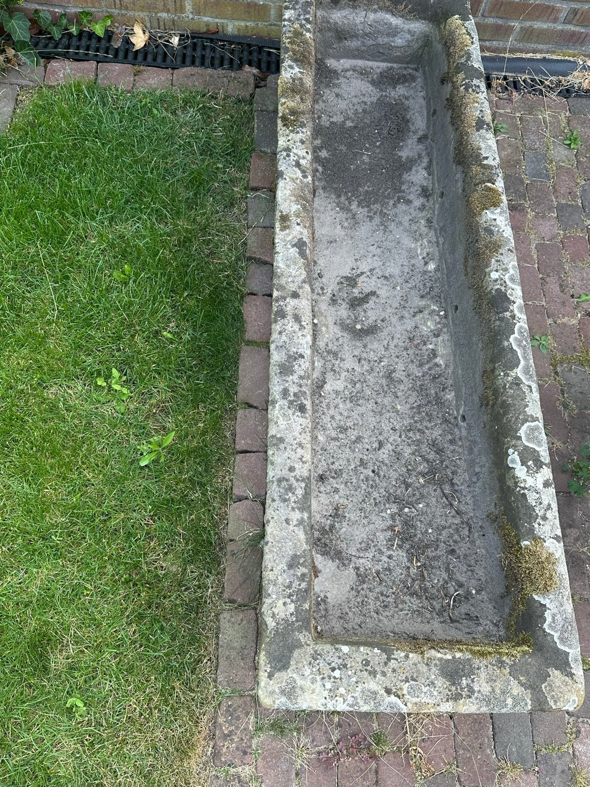 Antieke franse trog - perfect voor tuin of decoratie, Ophalen