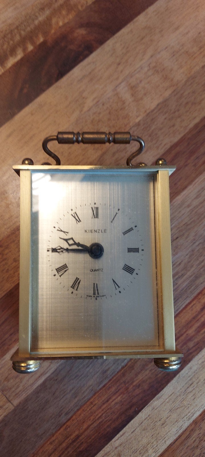 Kienzle quarks klokje, Ophalen