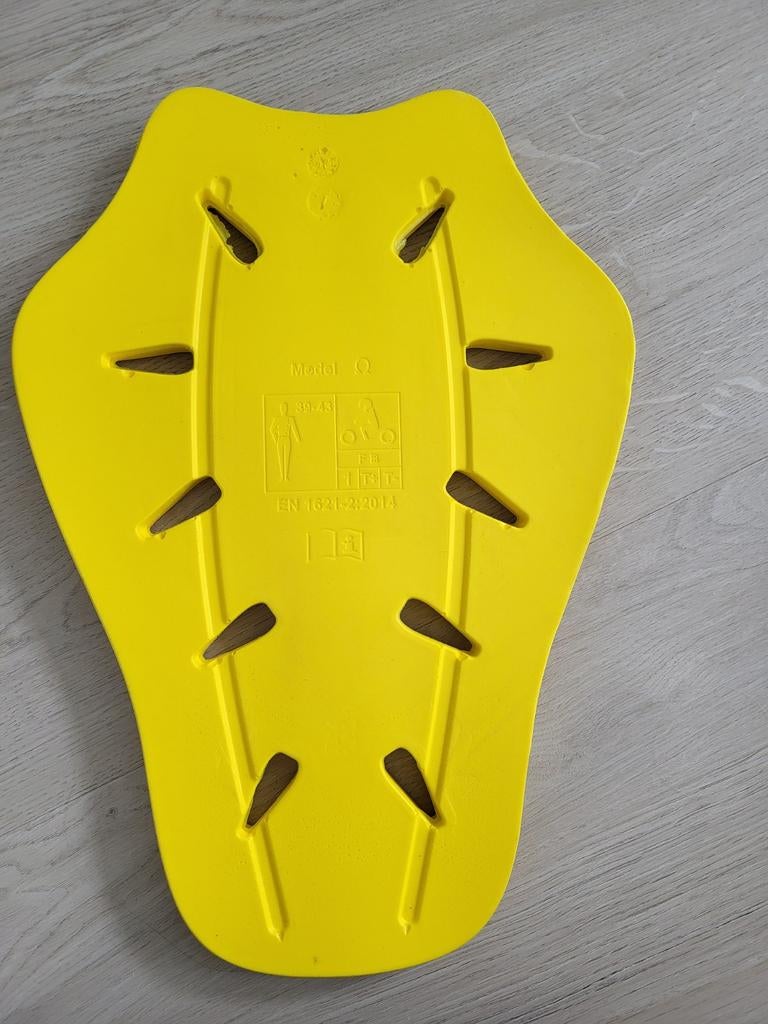Segura Omega rugbeschermer maat M, Motoren, Kleding | Motorkleding, Ophalen of Verzenden, Tweedehands, Segura