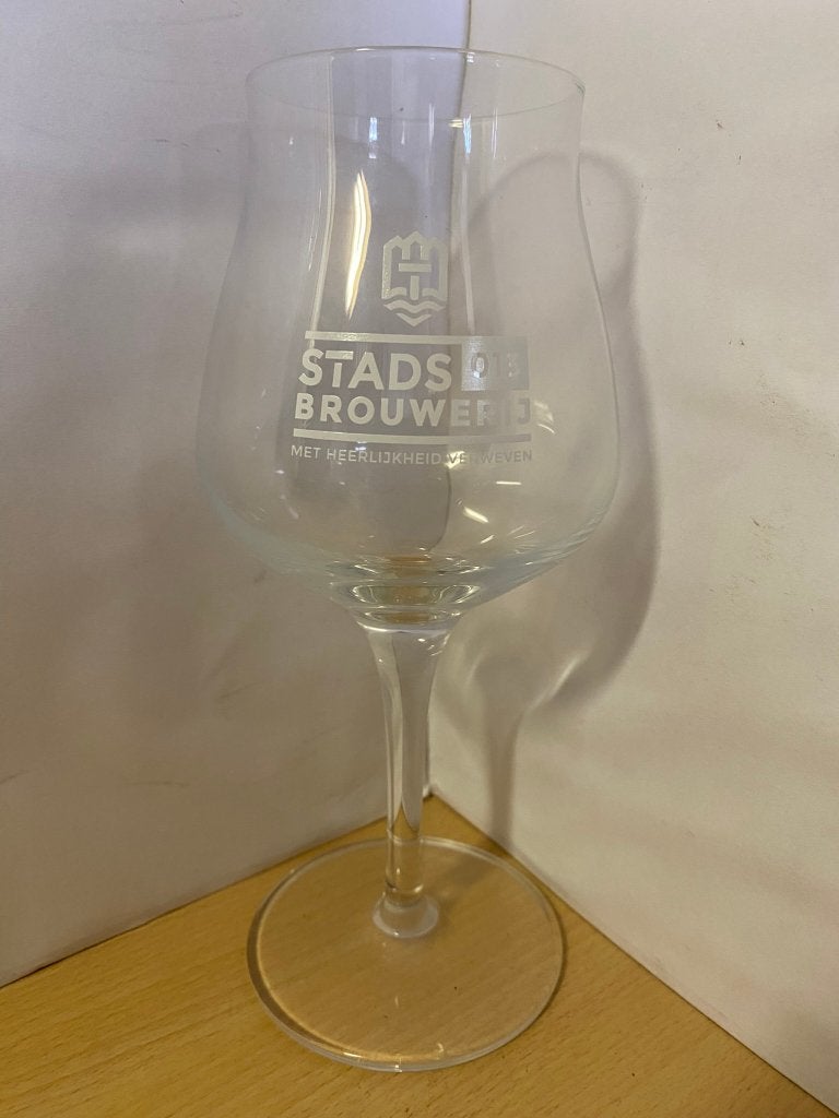 Stadsbrouwerij 013 Tilburg bierglas 33cl, Ophalen of Verzenden, Zo goed als nieuw, Glas of Glazen, Overige merken