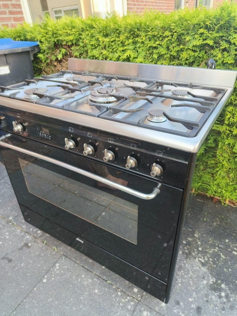 Smeg Fornuis met 6-pits gasfornuis en oven, Ophalen, Gebruikt, 60 cm of meer, Gas