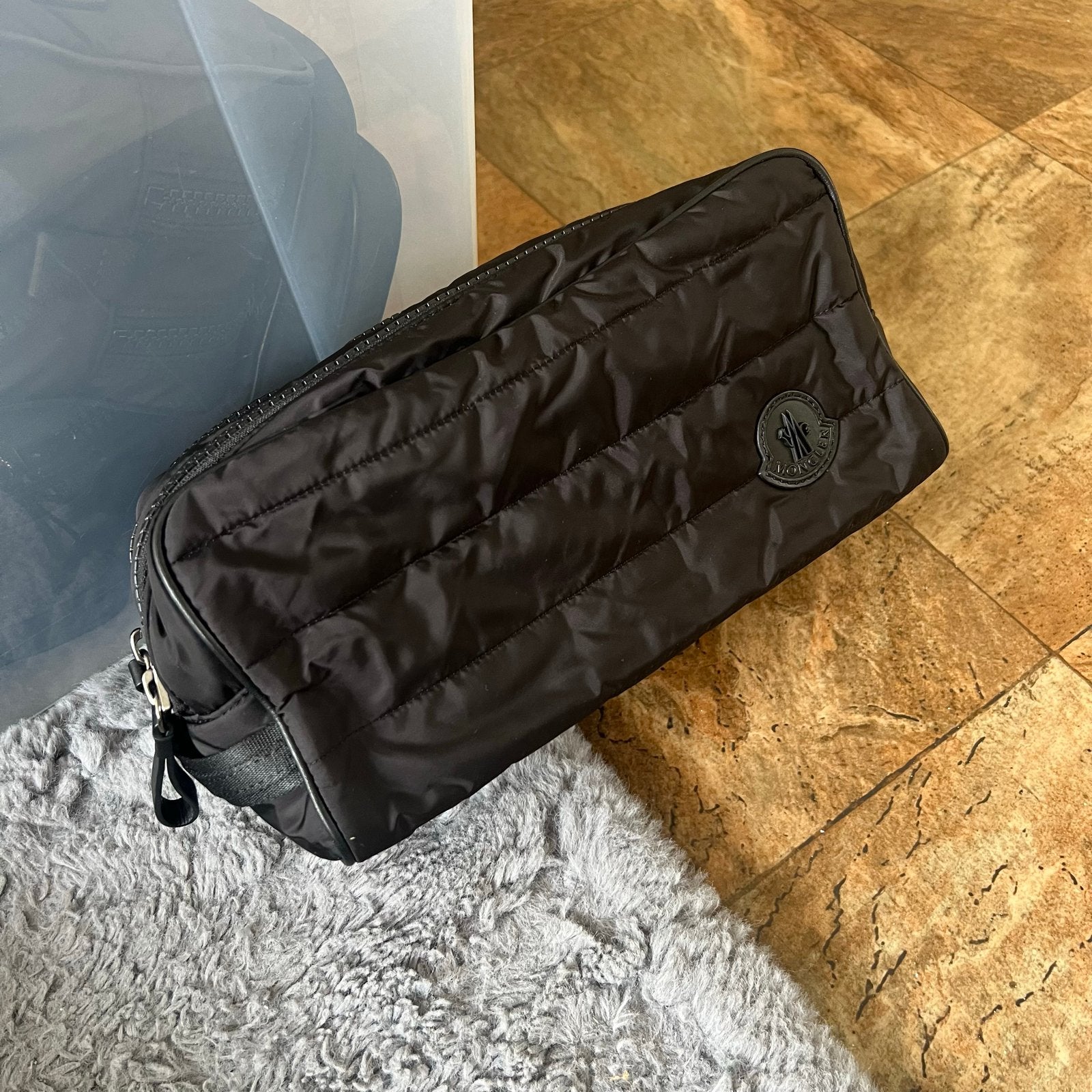 4 Nieuwe Moncler toilettassen - Origineel, Ophalen of Verzenden, Nieuw, Zwart, Heer of Dame