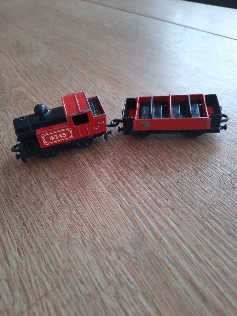 Matchbox. Trein met wagon, Ophalen of Verzenden, Zo goed als nieuw