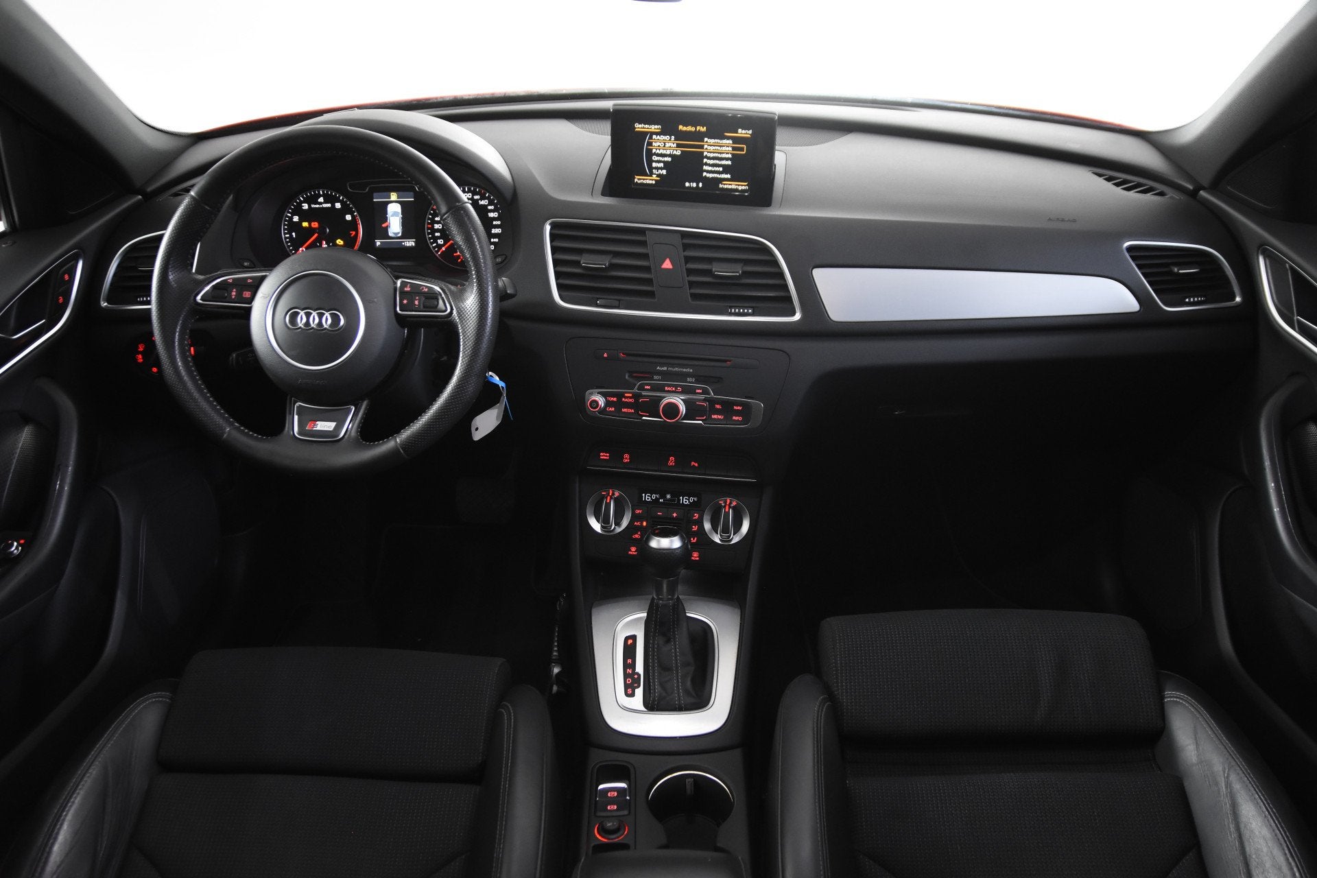 Audi Q3 1.4 TFSI S-Line *Panoramadak*2x S-line*Trekhaak*, Auto's, 1380 kg, 4 cilinders, 150 pk, Leder en Stof