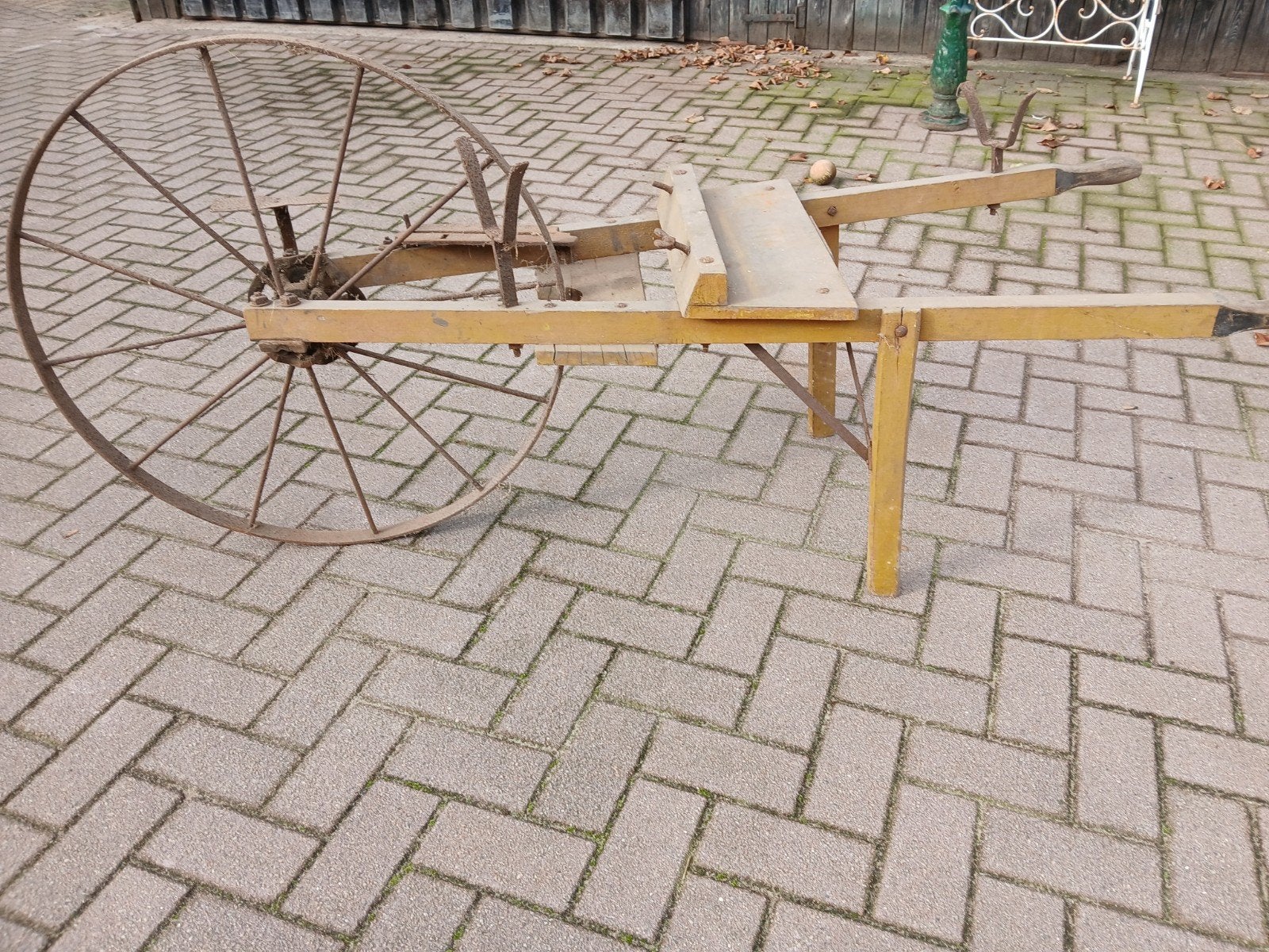 antieke zaaimachine, Antiek en Kunst, Ophalen