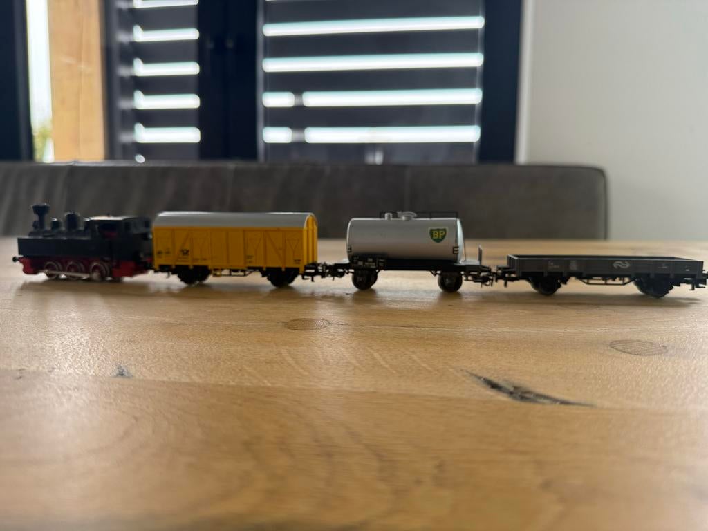 Märklin 3090 stoomlocomotief met wagons - Gebruikt, Hobby en Vrije tijd, Modeltreinen | H0, Wisselstroom, Ophalen of Verzenden