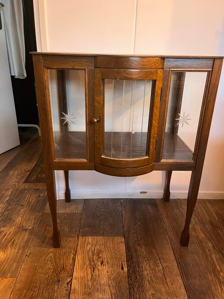 Antieke houten vitrinekastje met glazen deuren, Antiek en Kunst, Ophalen