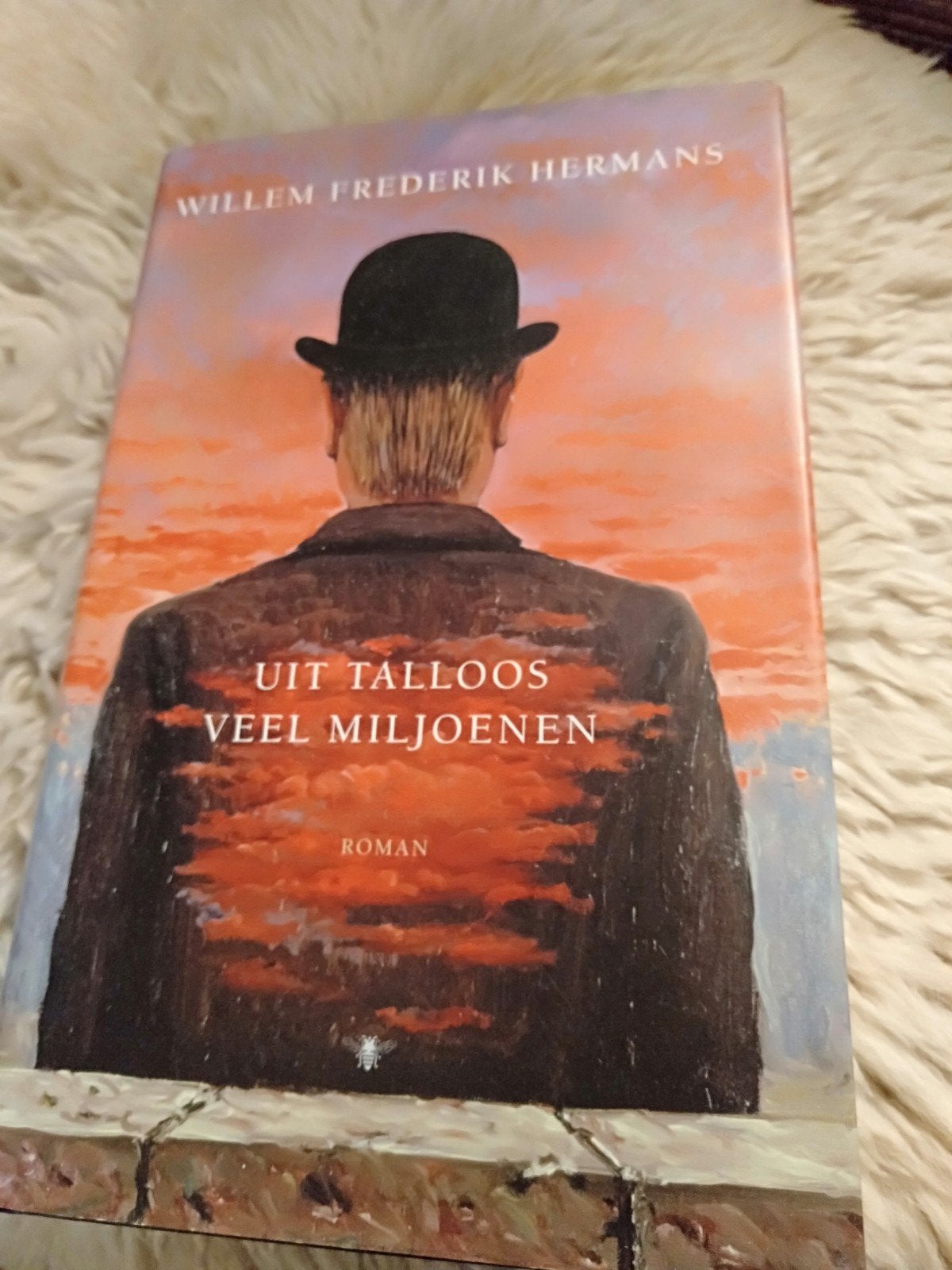 Willem Frederik Hermans - Uit talloos veel miljoenen, Boeken, Ophalen, Zo goed als nieuw, Willem Frederik Hermans