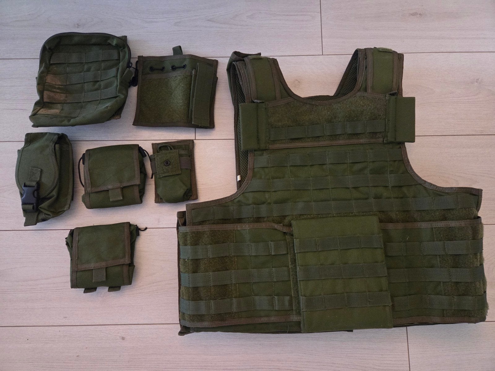 Complete Airsoft Starterset – Tactisch MOLLE Vest & Pouches, Ophalen, Landmacht, Nederland, Kleding of Schoenen