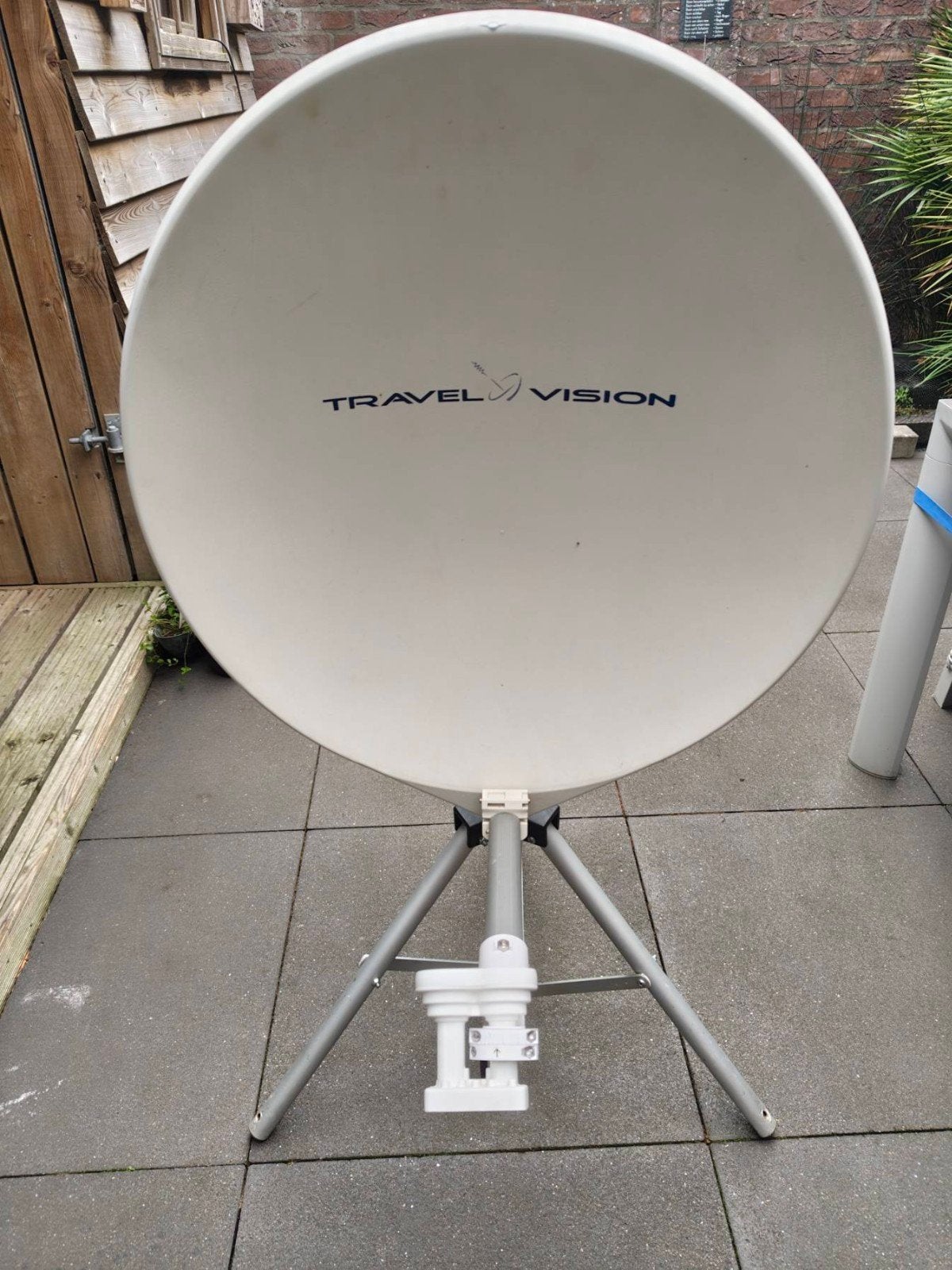 Travel Vision R6 Duo schotelantenne en div accessoire, Ophalen, Gebruikt, (Schotel)antenne, Overige merken