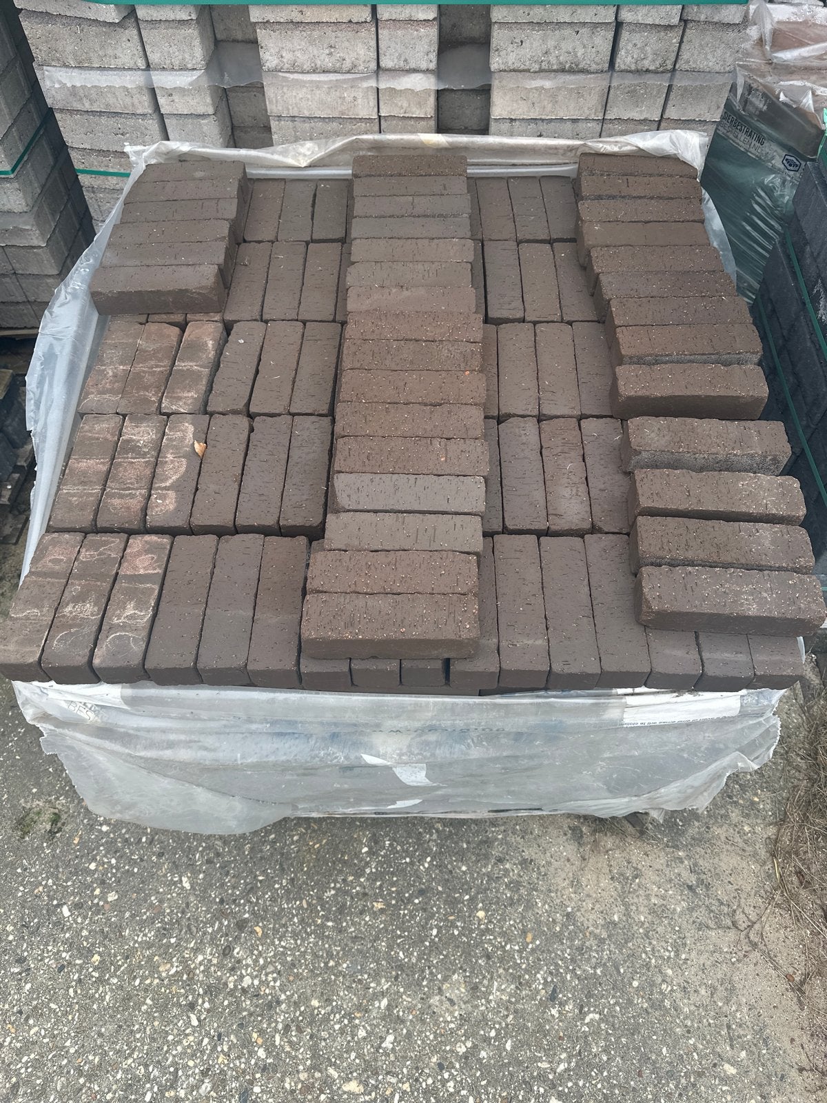Clayville Waalformaat Bakstenen Bruin Getrommeld (ca. 915 st, Tuin en Terras, Ophalen, Overige materialen, Klinkers, Nieuw