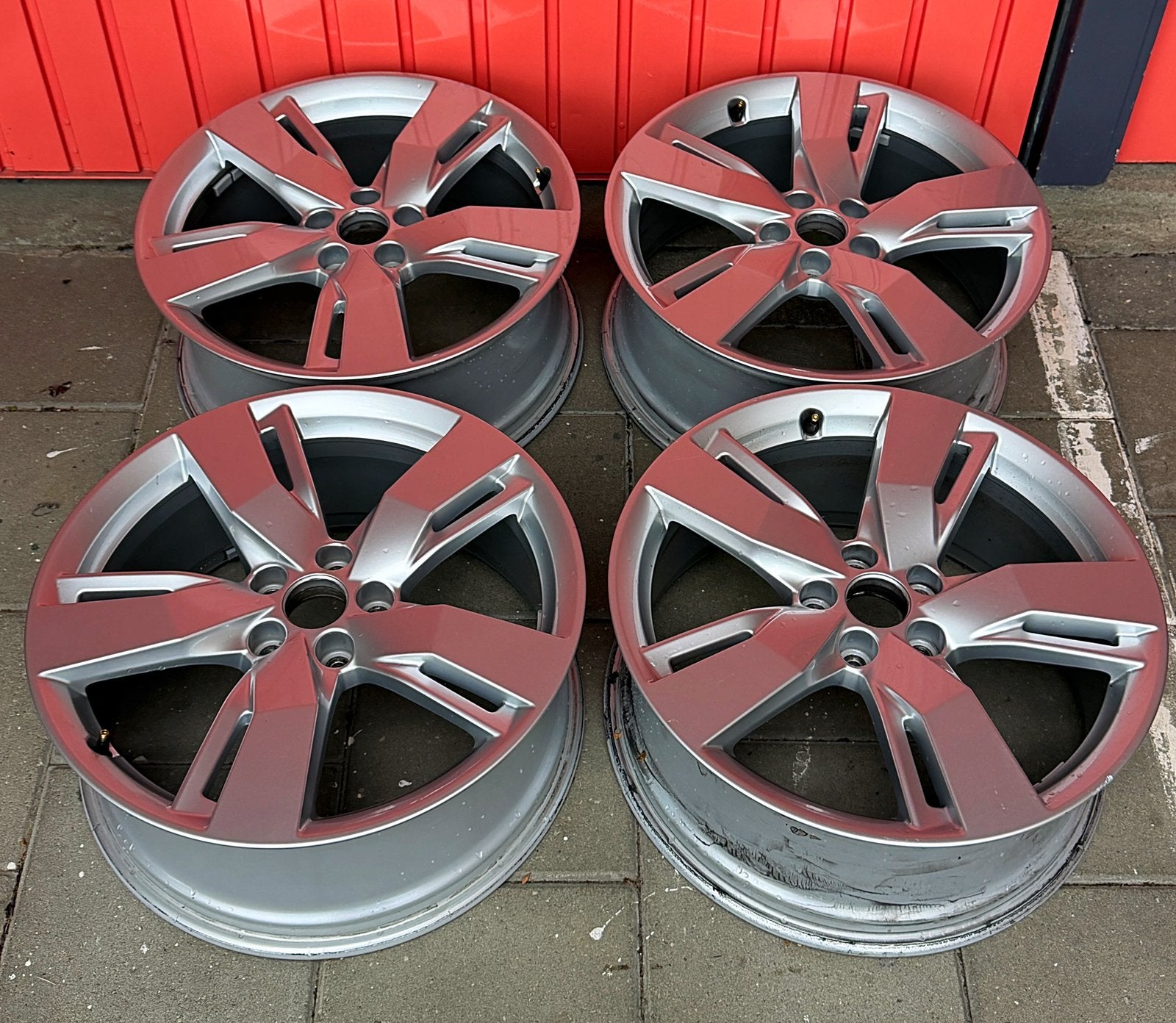 Set niew Audi 19 inch velgen A4 A5 A6 A7 A8 Q5, 19 inch, Gebruikt, Velg(en), Overige
