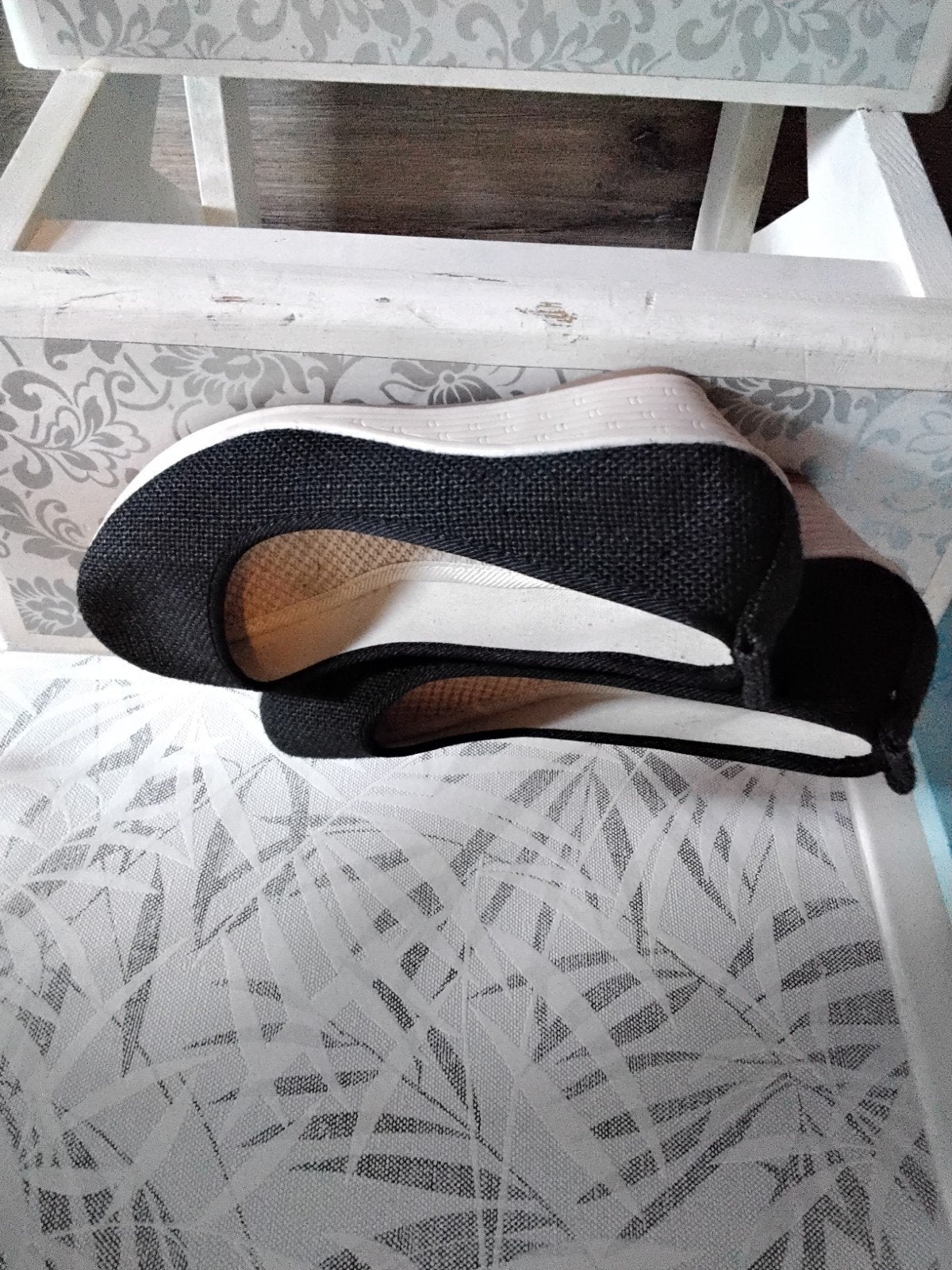 Zwarte pumps met sleehak maat 39, Ophalen of Verzenden, Zo goed als nieuw, Zwart