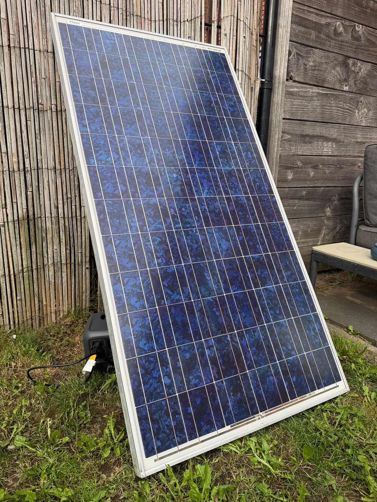 Thuis batterij + Zonnen panneel setup compleet, Telecommunicatie, Powerbanks, Ophalen of Verzenden, Zo goed als nieuw